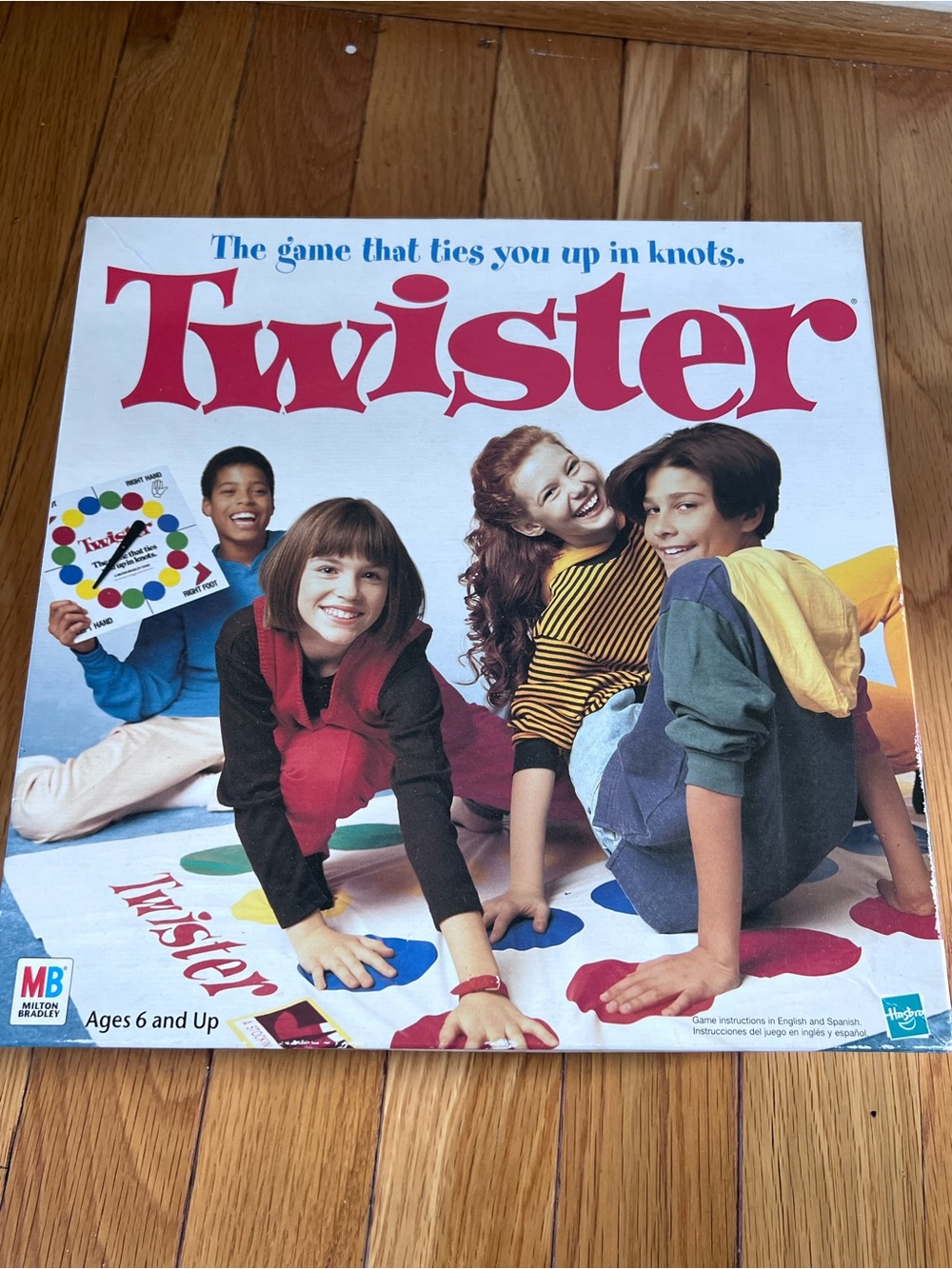 Hasbro Twister Game - Red & Multicolor Play Mat